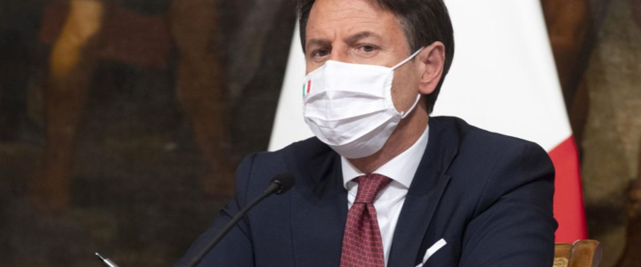 giuseppe conte con la mascherina