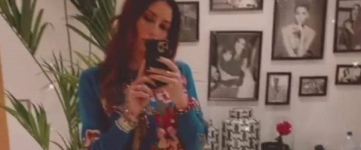 Ore di tensione per Elisabetta Gregoraci: “È ancora sotto i ferri, sono in ansia, l’operazione è andata bene”