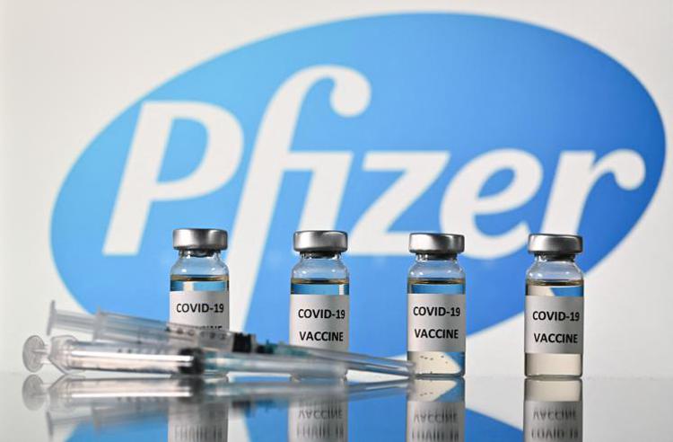 Vaccini Covid, da Pfizer 50 milioni di dosi in più all'Ue