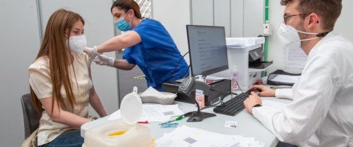 Vaccino anti Covid-19: la pandemia ha le ore contate