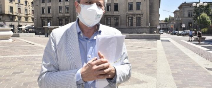 La Variante Delta preoccupa: le parole del virologo Crisanti