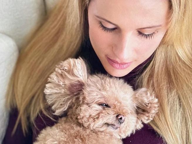 Michelle Hunziker, addio al cane Lilly: «Ho il cuore spezzato»