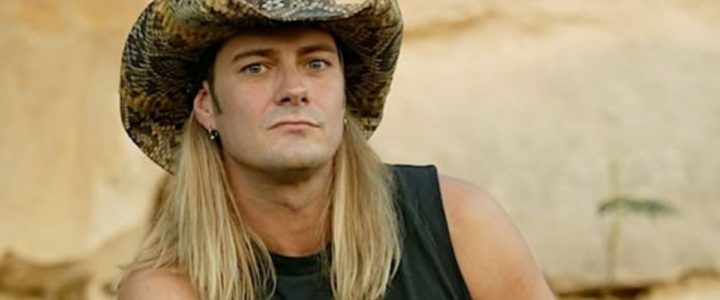 Lutto nel mondo della musica: cantante stroncato da un’insufficienza epatica